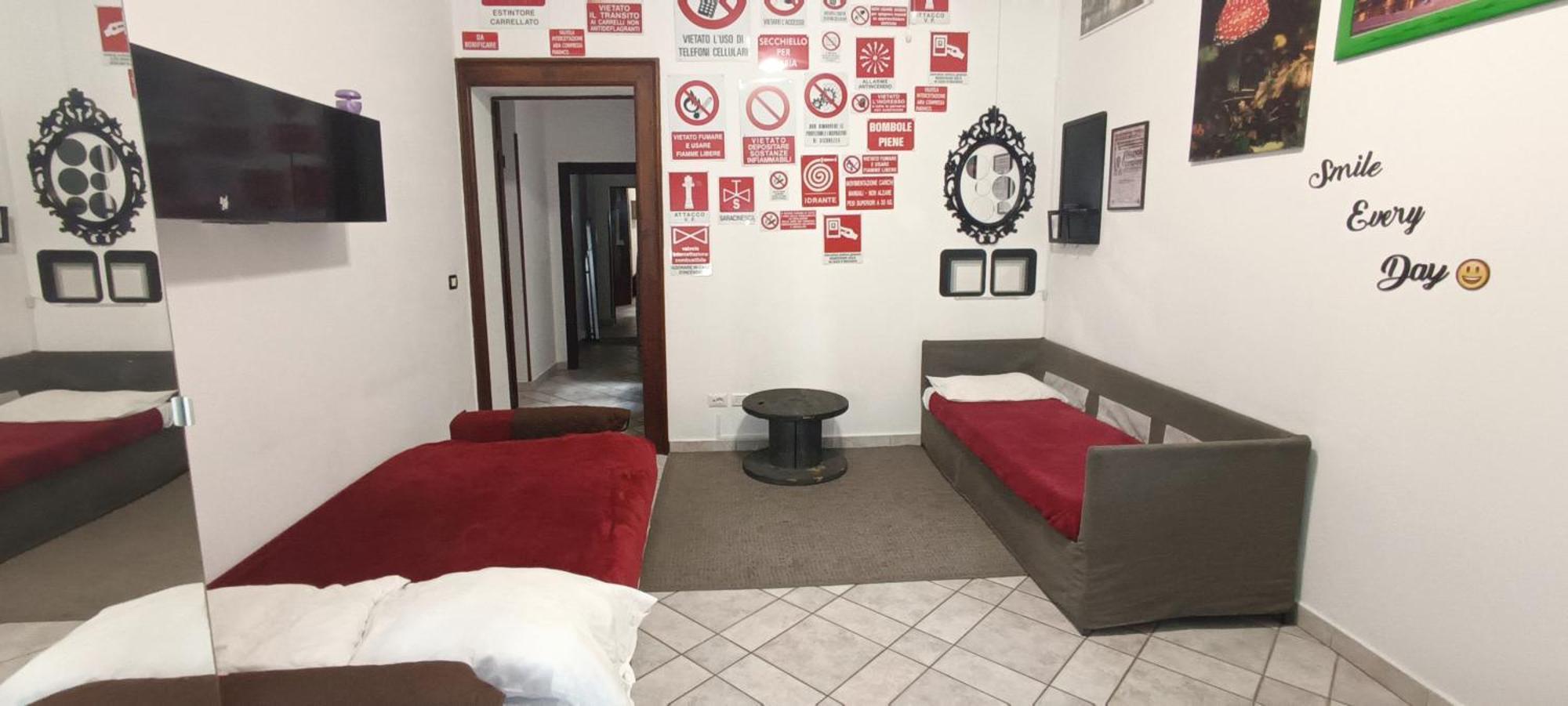 Casa Vacanze Completa Di Tutto E Anche Di Piu Livorno Exterior foto